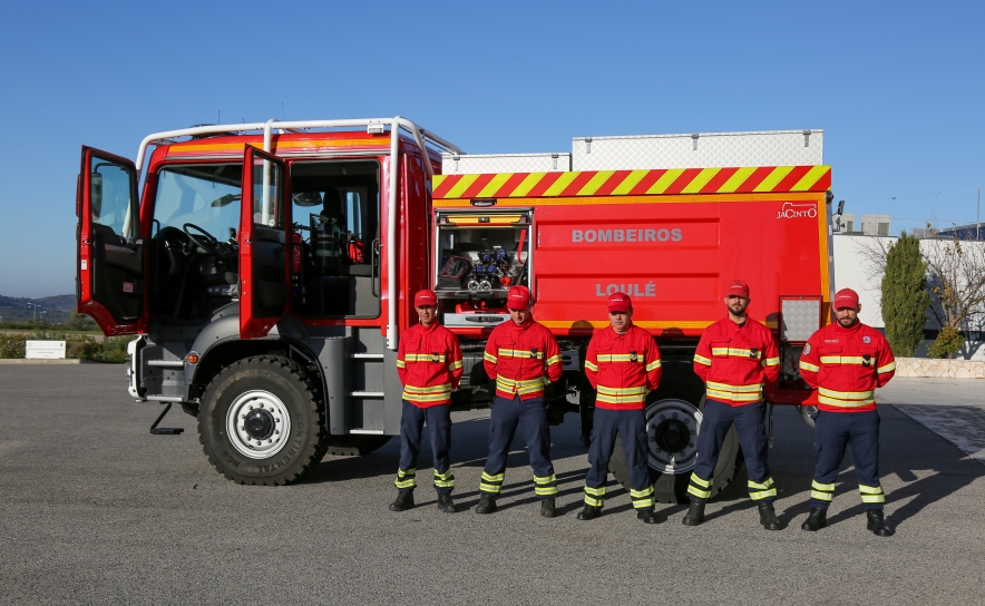 CÂMARA DE LOULÉ LANÇA CONCURSO PARA CONTRATAR 25 BOMBEIROS SAPADORES