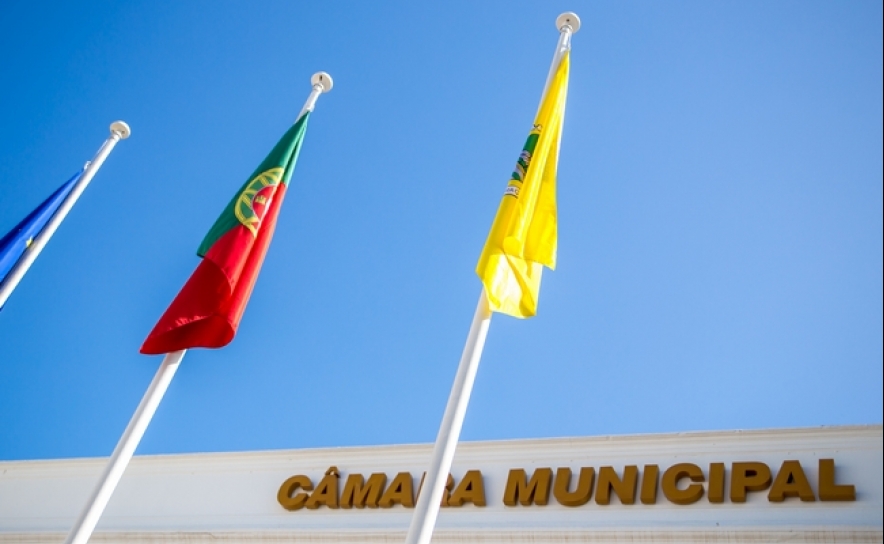 Serviços municipais encerrados na tarde de Quinta Feira Santa 