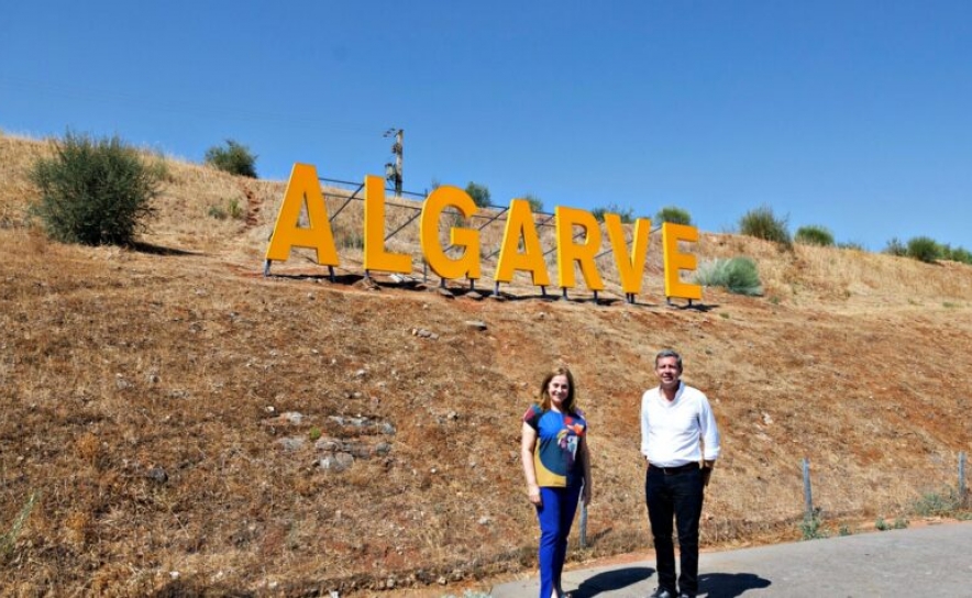 Algarve requalifica sinalização de boas-vindas na A2