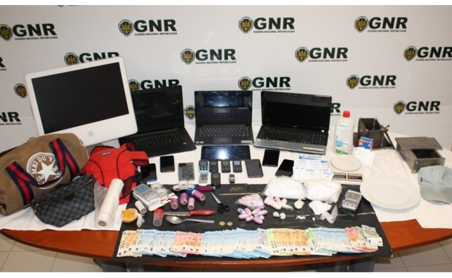 Almancil e Sintra – Seis detidos com mais de 1 300 doses de cocaína