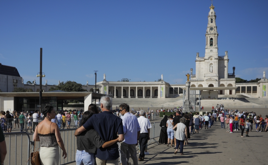 Milhares a caminho para primeira peregrinação aniversária do ano a Fátima