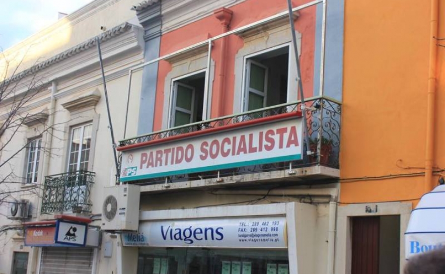 Escola EB 1 de Escanxinas não tem condições para continuar em funcionamento