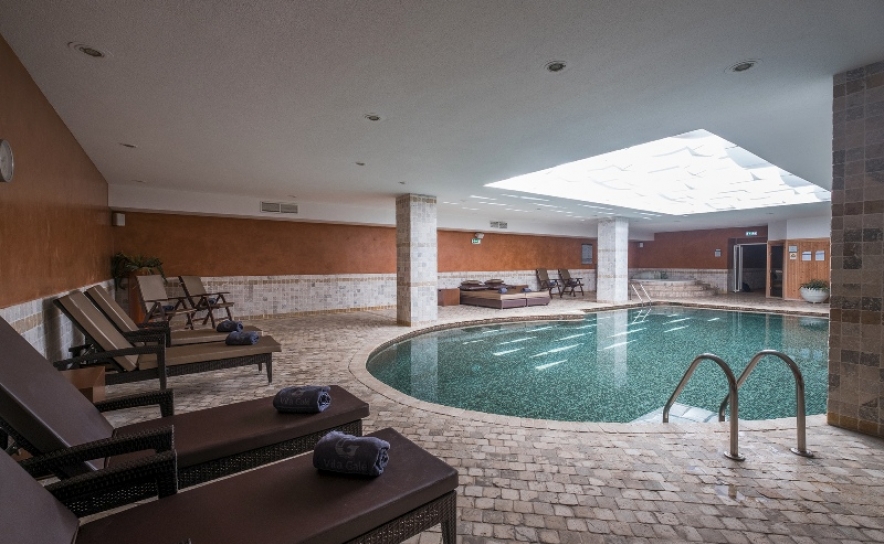 VG Albacora - Piscina interior