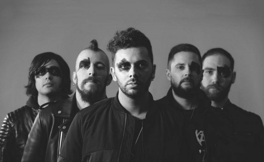 VISEENSES SHUTTER DOWN NA PRIMEIRA SUMMER SESSION DO GUESS BAR, A 8 DE JULHO