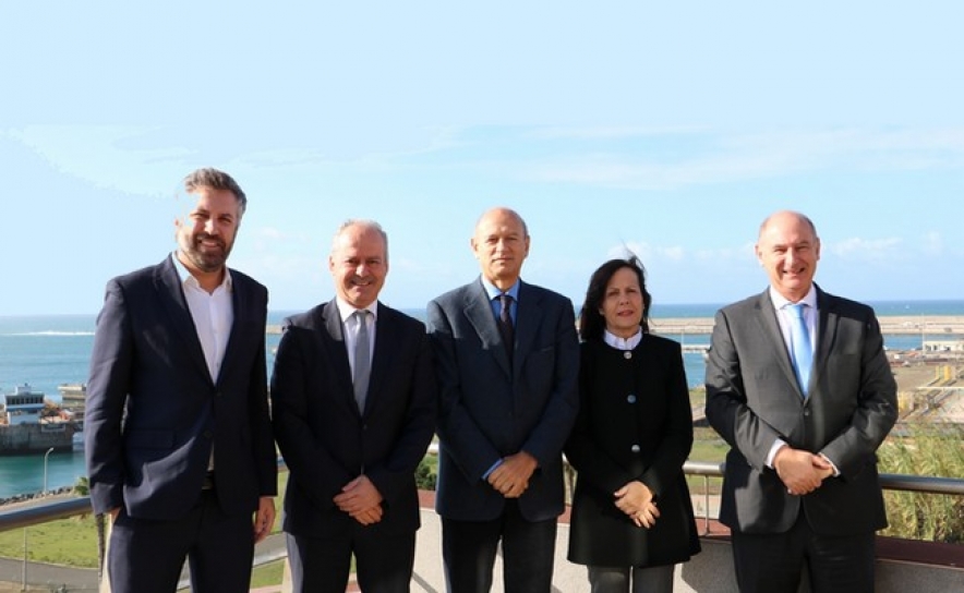 Ministro da Infraestruturas e Habitação visitou o Porto de Sines