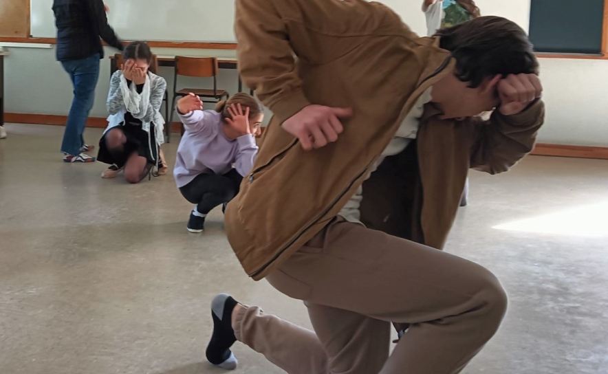 Teatro «Tu não tens poder sobre mim!», pelo grupo de Teatro Tapete Mágico