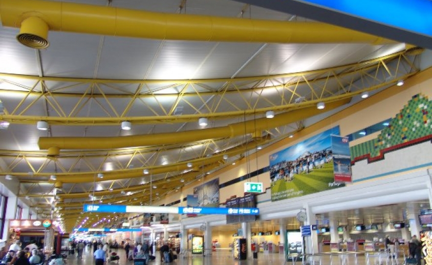 FARO: Detido quando tentava apanhar voo com identificação ilegal