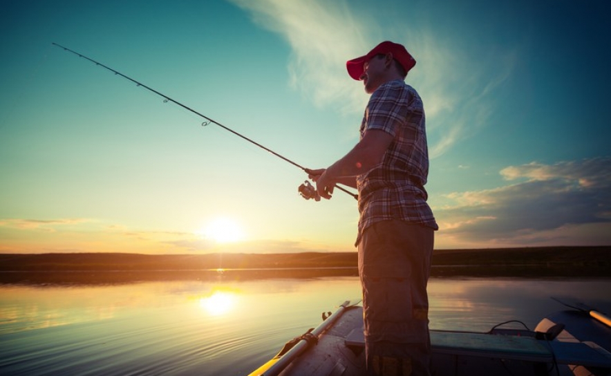 Pesca lúdica nas zonas de pesca profissional de águas interiores já é permitida