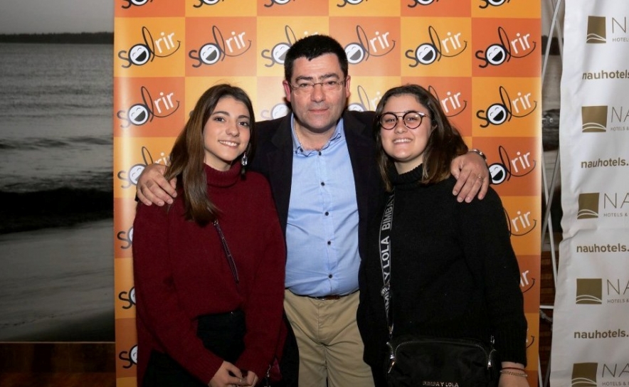 Carlos Costa com a filha e uma amiga Carlos Costa com a filha e uma amiga