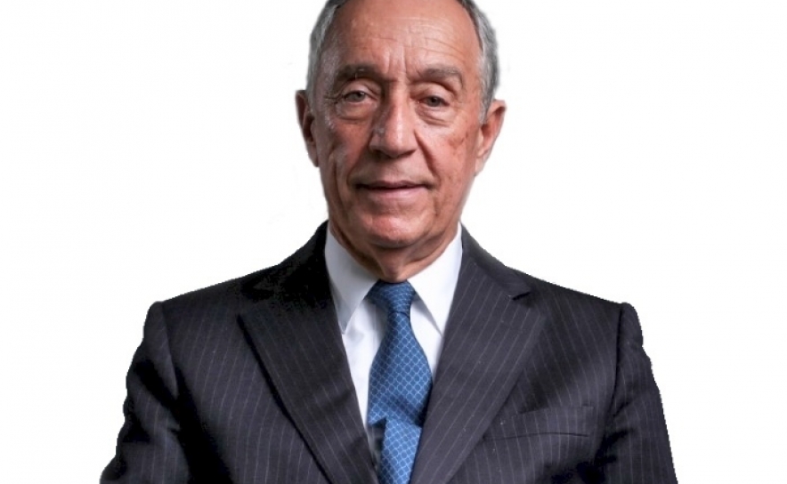 Faro | Presidente da República lamenta morte da pintora Ana Maria Botelho