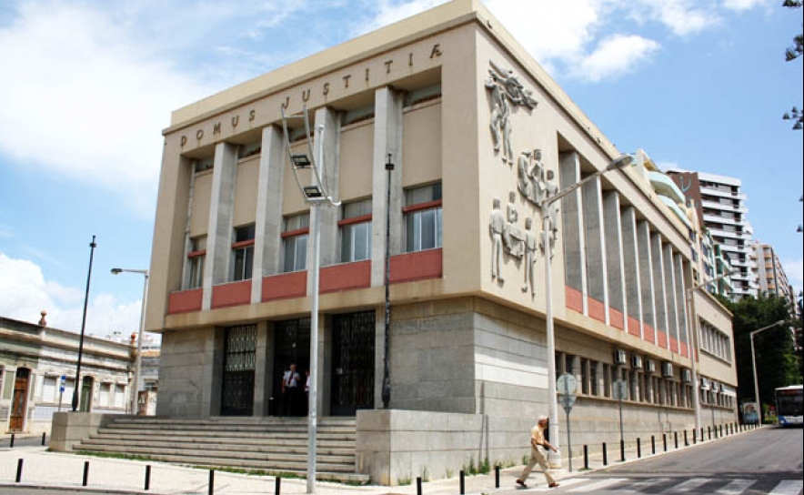 Ministério Público identifica sete suspeitos por prática de burla e falsificação de documento no Algarve