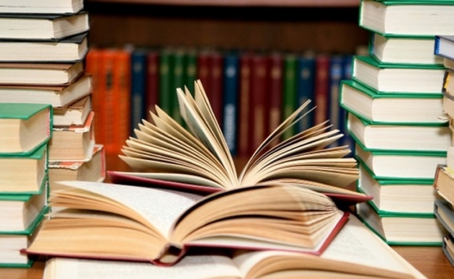 Direção-Geral do Património Cultural oferece livros com História  aos utentes das Misericórdias Portuguesas 