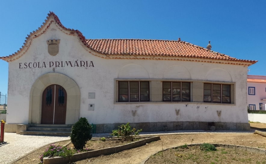 FOI APROVADO O PROJETO DE RECUPERAÇÃO E TRANSFORMAÇÃO DA ESCOLA DA CARRAPATEIRA, PARA CENTRO CULTURAL E COMUNITÁRIO DA CARRAPATEIRA 