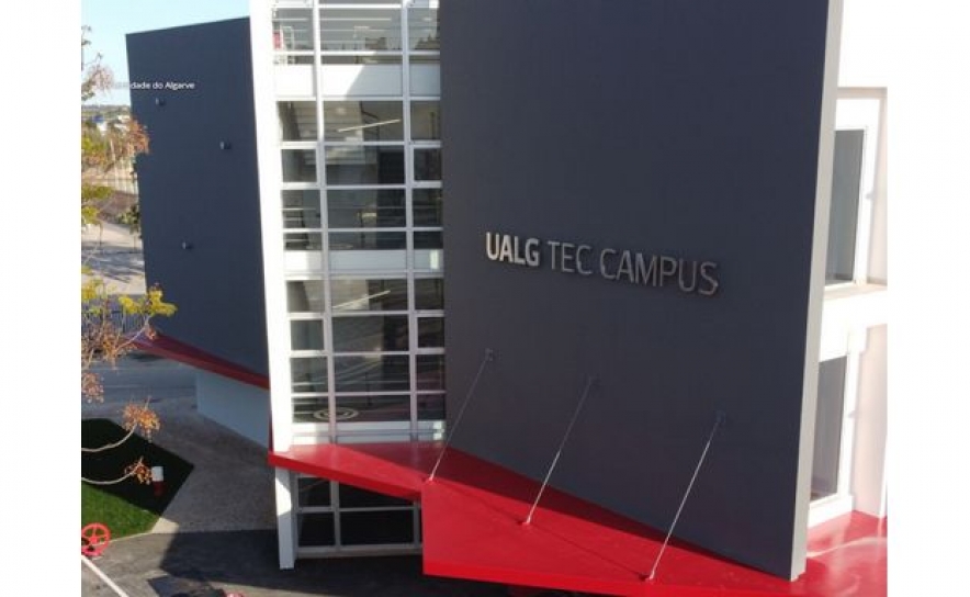 Concurso Seleção de Temas para Atribuição de Bolsas de Doutoramento IDT UAlg TEC Concurso Seleção de Temas para Atribuição de Bolsas de Doutoramento IDT UAlg TEC