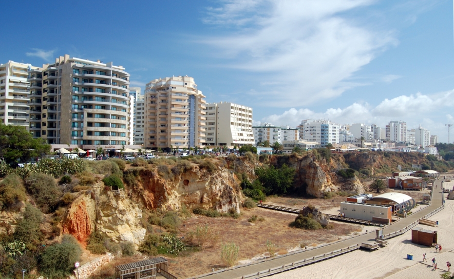 Turismo residencial no eixo Albufeira-Loulé atraiu compradores de 18 países