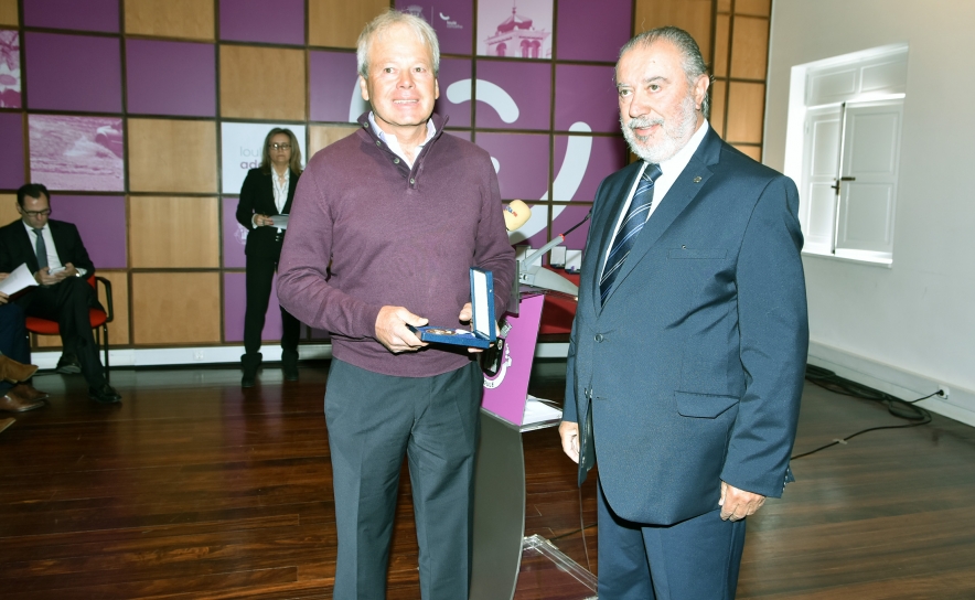 Grau Prata Medalha Municipal de Mérito Sport Clube Escanchinas