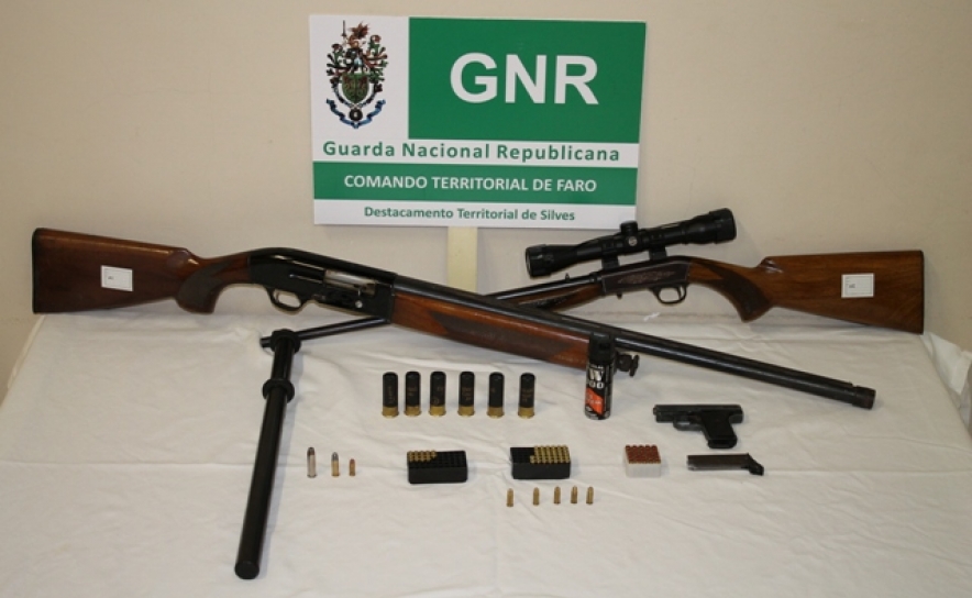 GNR de Armação de Pêra detém indivíduo indiciado por posse de arma proibida