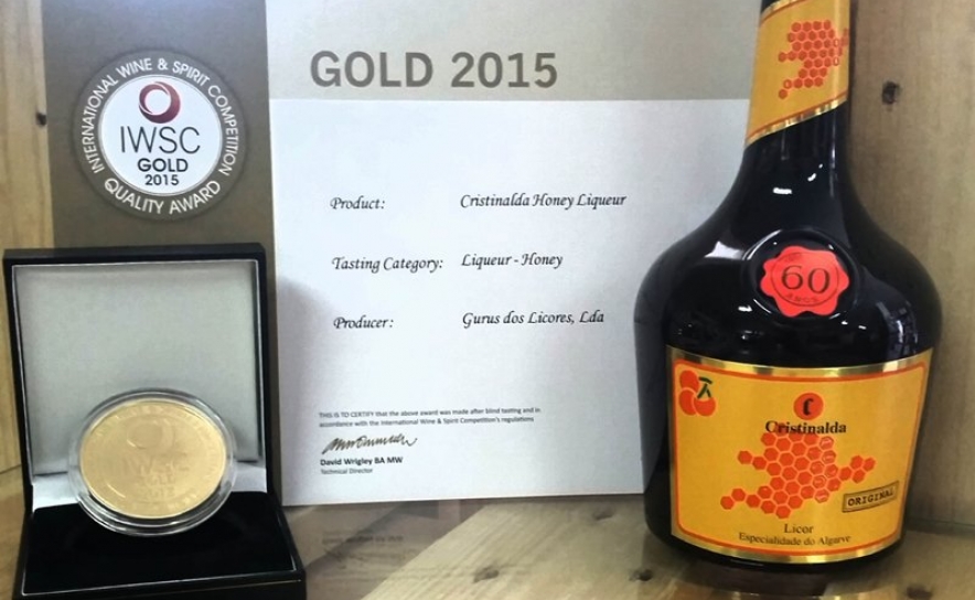 O melhor Licor de Mel do Prestigiado Concurso International Wine and Spirits Competition 2015, em Londres, é do Algarve! 