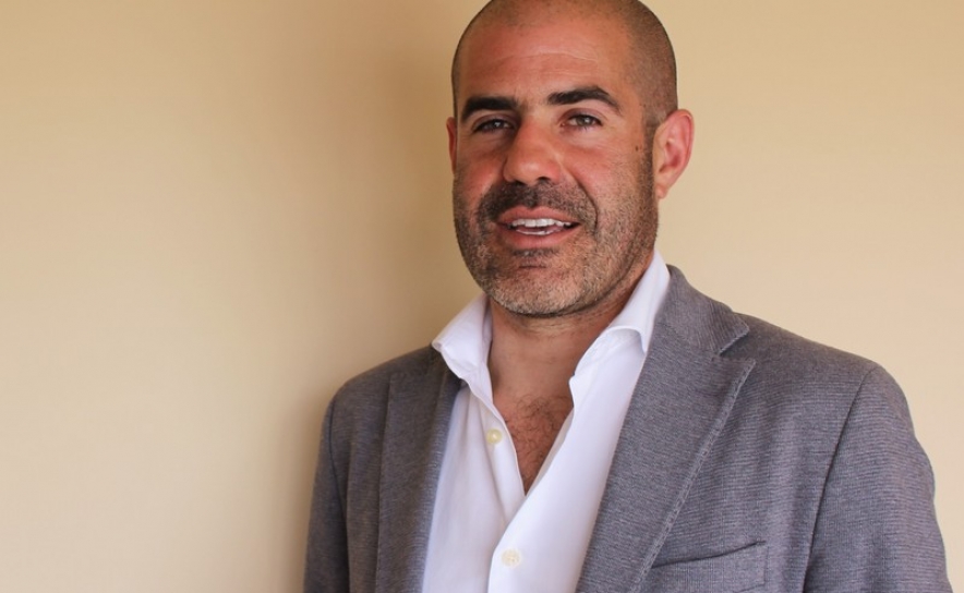 Autarca denuncia degradação e perigosidade de estrada junto ao Aeroporto de Faro