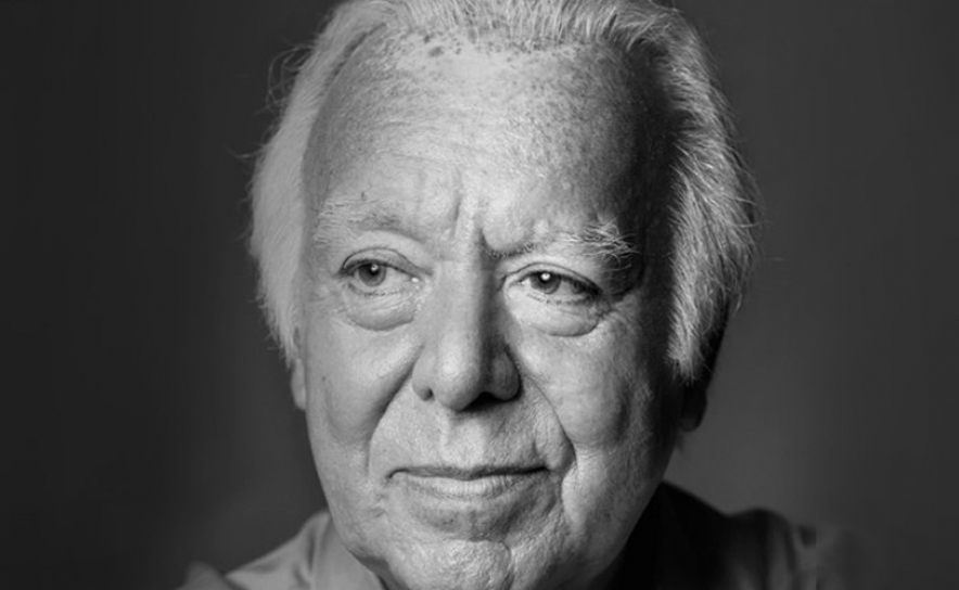 Morreu o fadista Carlos do Carmo