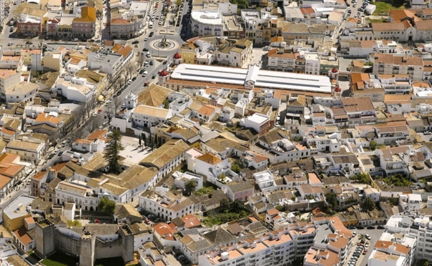 REQUALIFICAÇÃO URBANÍSTICA DOS ARRUAMENTOS DO CENTRO HISTÓRICO DE LOULÉ APROVADA 
